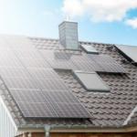 Eine Solaranlage auf dem Hausdach lohnt sich.