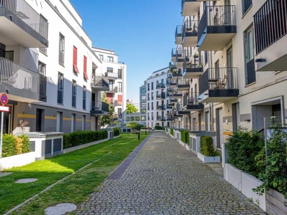 Vor der Sommersaison (Mai & Juni): Warum jetzt der beste Zeitpunkt für Bewertung, Verkauf & Hauskaufberatung ist.